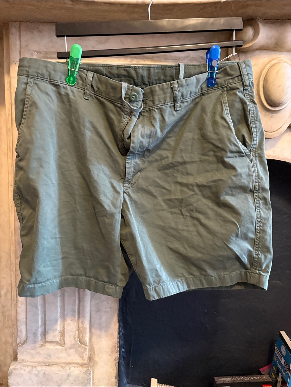 Uniqlo Men's Green Casual Cotton Shorts